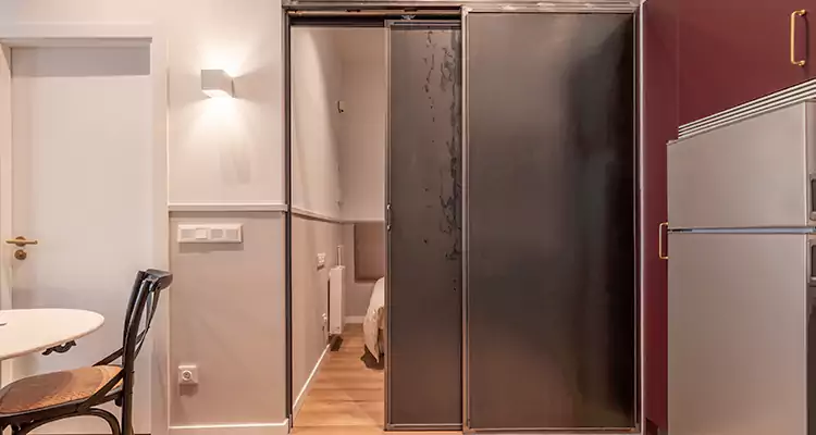 We Fix Closet Sliding Door in Fleming Island, FL 